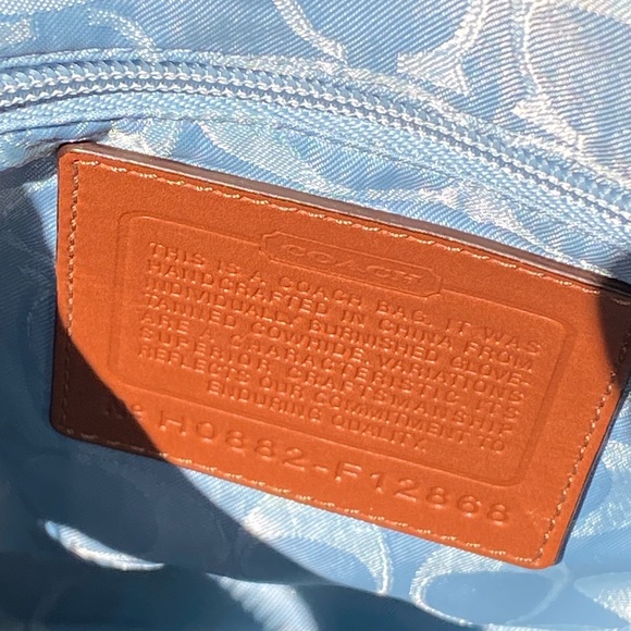 Coach Legacy signature double pocket shoulder bag - Picture 5 of 8